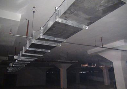 不鏽鋼焊接風管加工（gōng）廠地下室通風管道